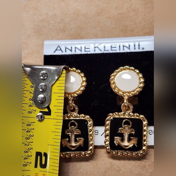 Anne Klein Goldtone Anchor Clip on Earrings. ⚓️ - Picture 5 of 5